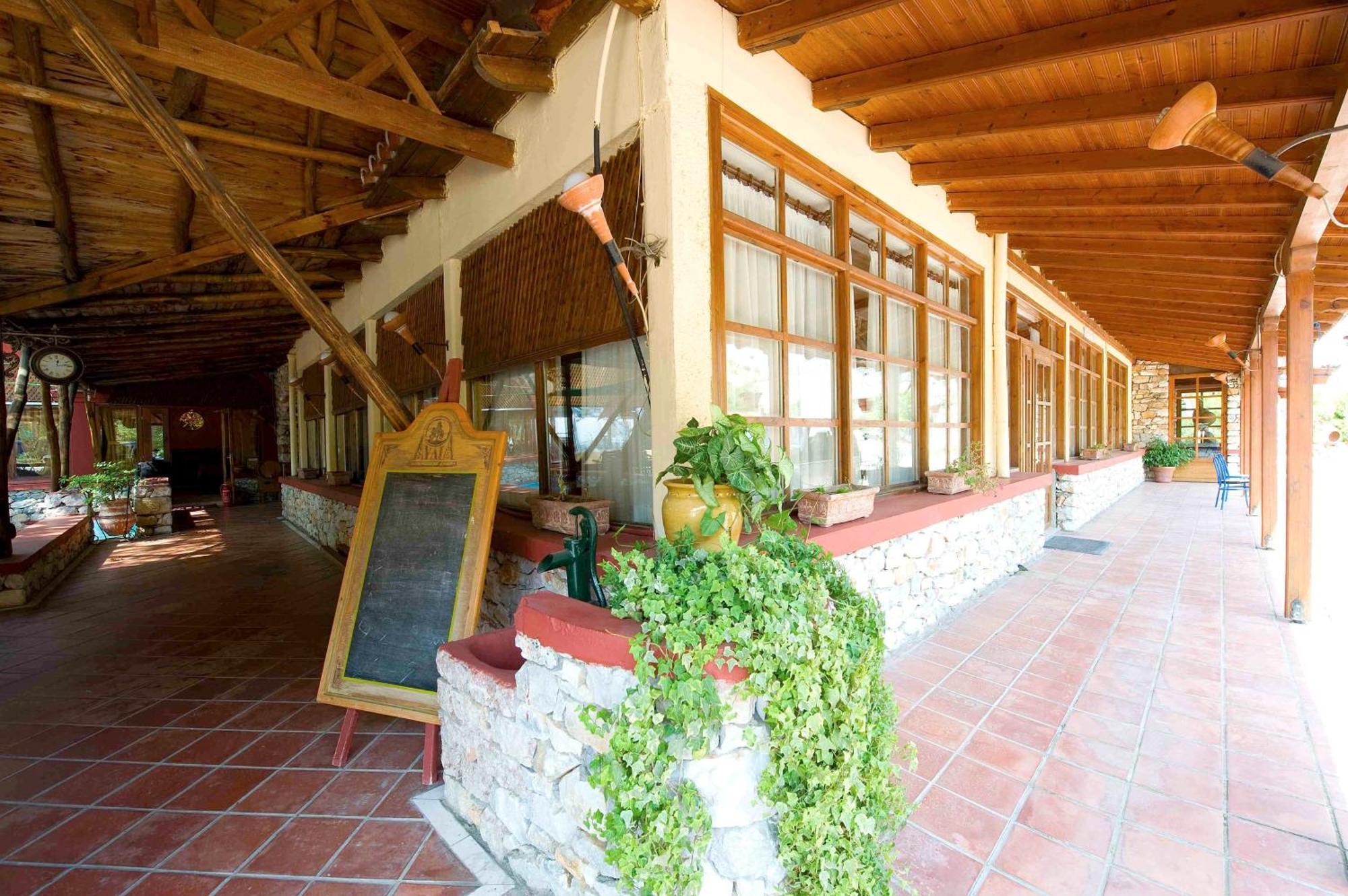 Lydia Hotel Krinidhes Exterior photo