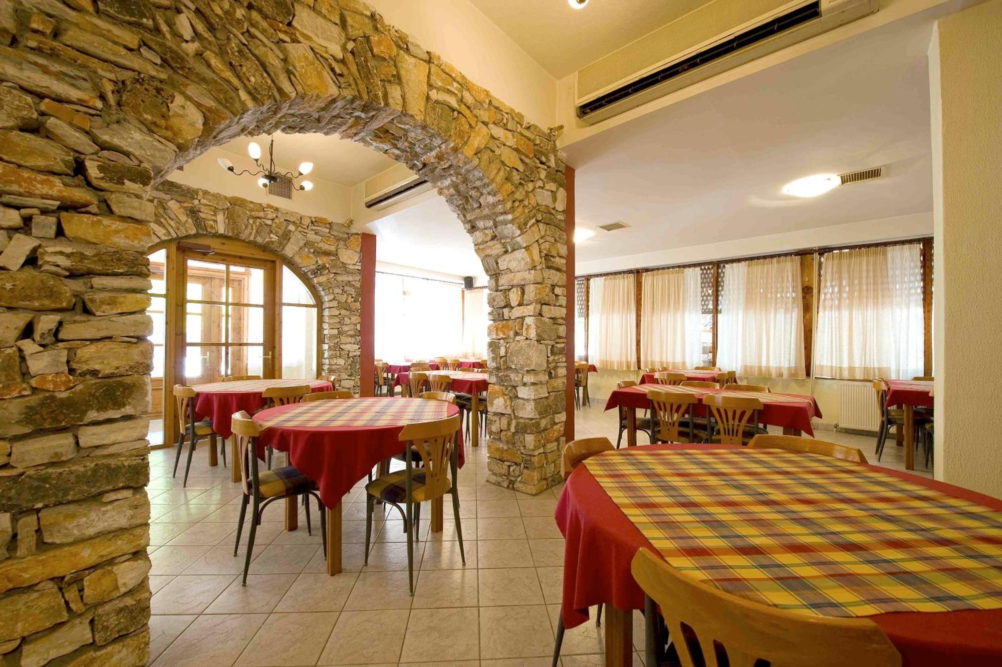 Lydia Hotel Krinidhes Exterior photo