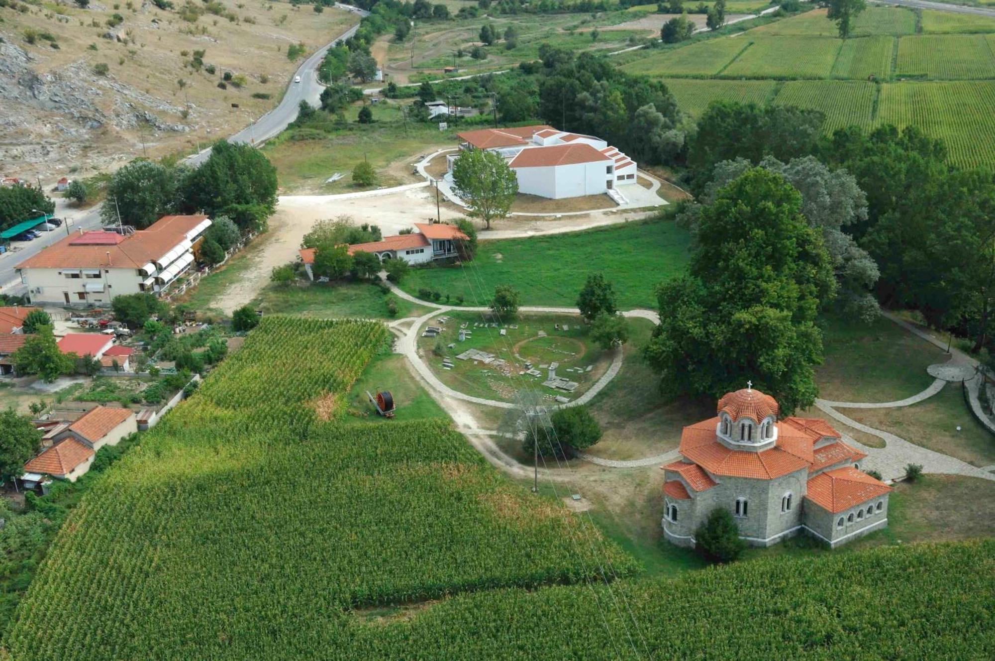 Lydia Hotel Krinidhes Exterior photo
